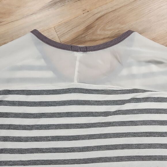 🐞Xhilaration Cream Striped Linen Blend Crop Batwing Top Medium - Picture 5 of 11